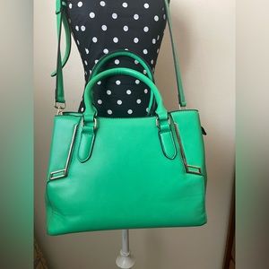 VGUC GREEN PURSE 12”x6”x9.5”